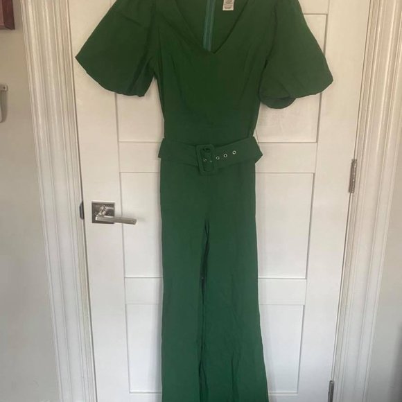 Green belted Jumpsuit (M)- NEVER WORN! - Picture 3 of 3
